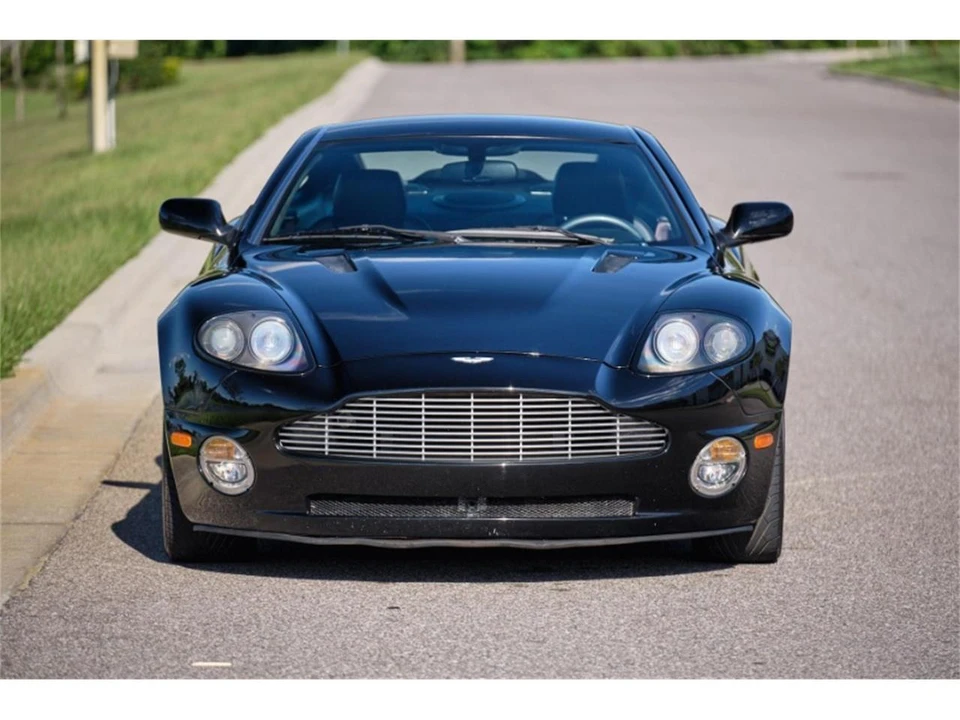 2003 Aston Martin Vanquish 1st Gen - Image 5 of 10
