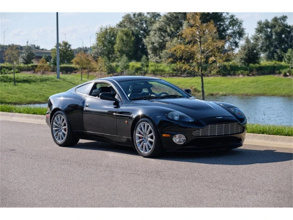 2003 Aston Martin Vanquish 1st Gen - Image 2 of 10