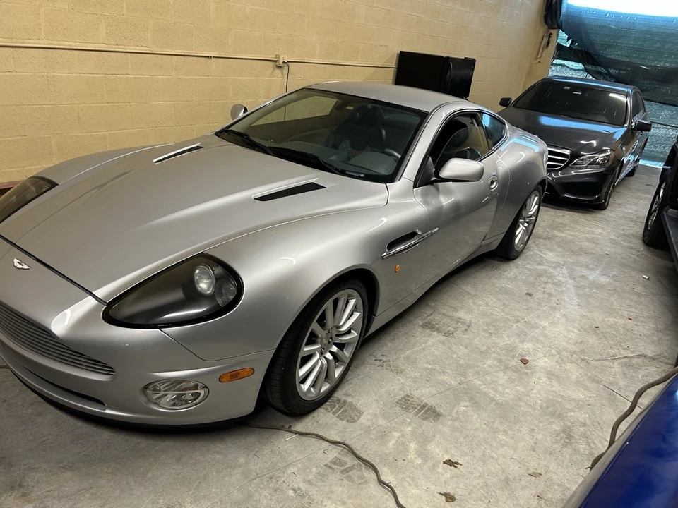 2003 Aston Martin Vanquish 1st Gen - Image 3 of 31