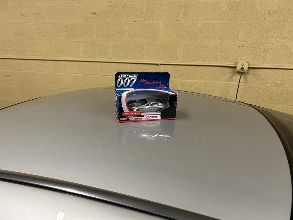 2003 Aston Martin Vanquish 1st Gen - Image 10 of 31