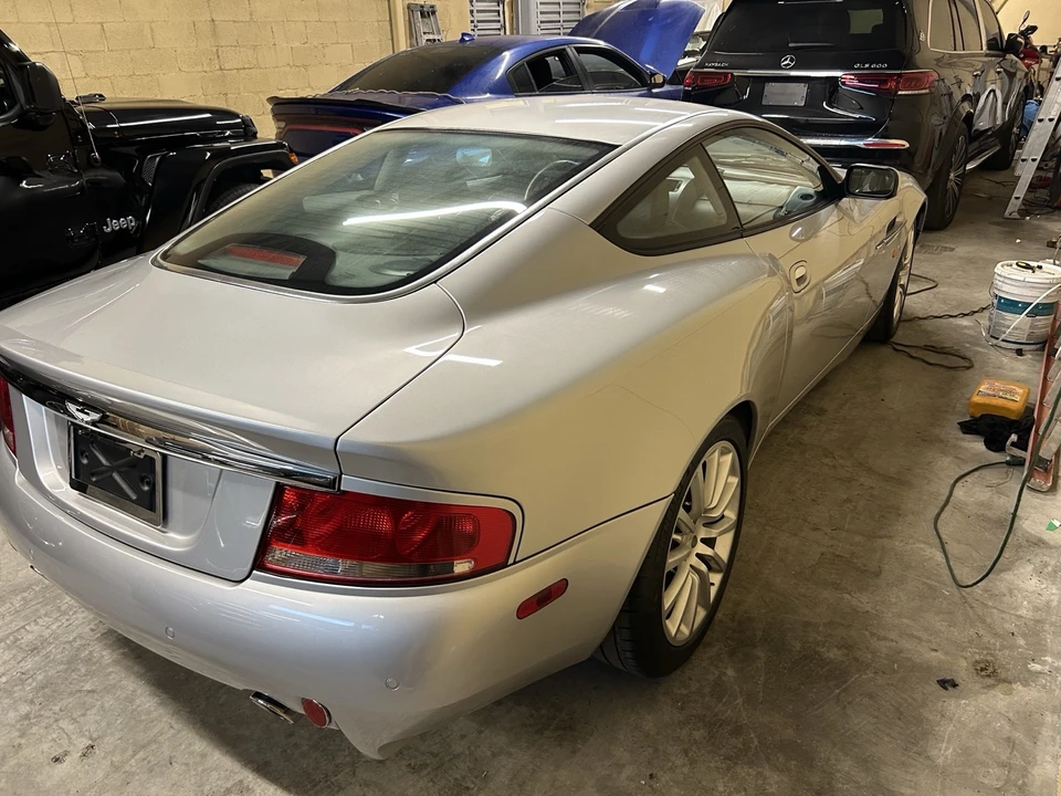 2003 Aston Martin Vanquish 1st Gen - Image 8 of 31
