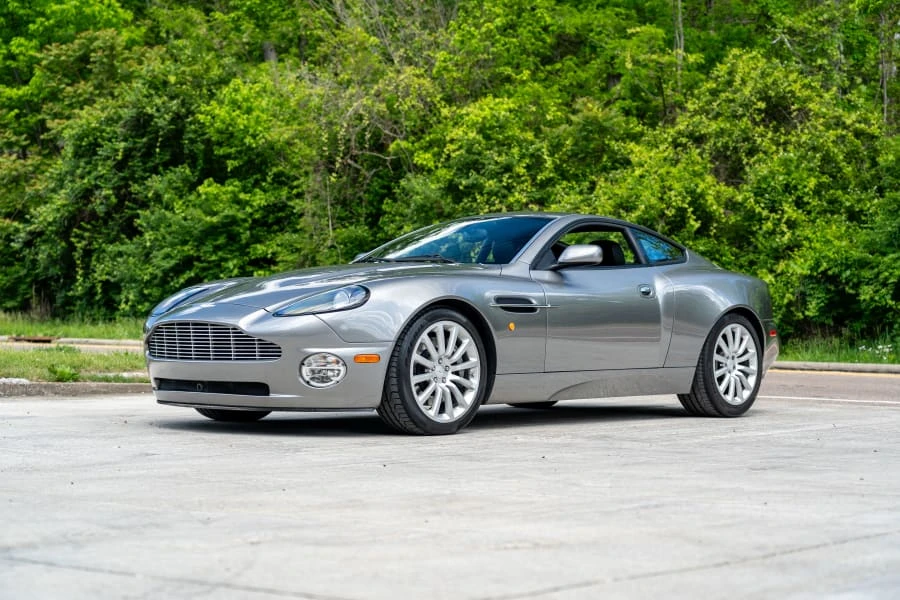 2003 Aston Martin Vanquish 1st Gen - Image 14 of 25