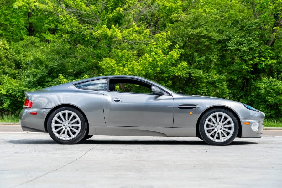 2003 Aston Martin Vanquish 1st Gen - Image 16 of 25