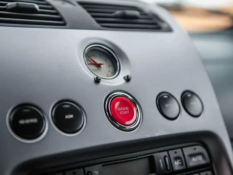 2003 Aston Martin Vanquish 1st Gen - Image 22 of 31