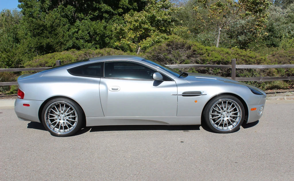 2003 Aston Martin Vanquish 1st Gen - Image 10 of 31