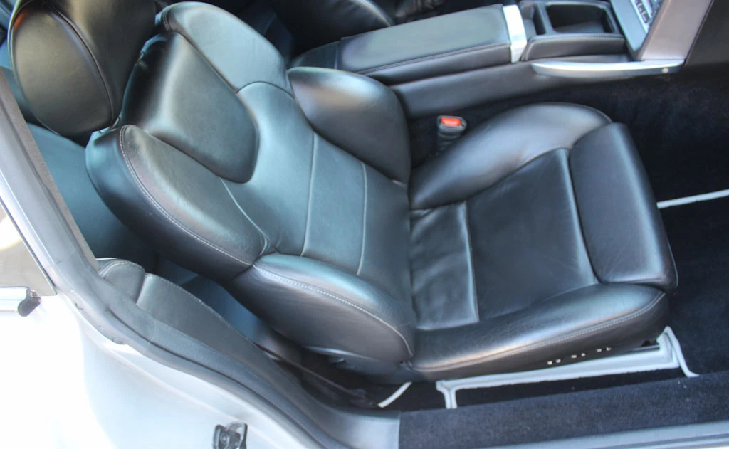 2003 Aston Martin Vanquish 1st Gen - Image 24 of 31