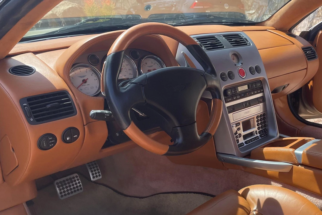 2003 Aston Martin Vanquish 1st Gen - Image 17 of 31