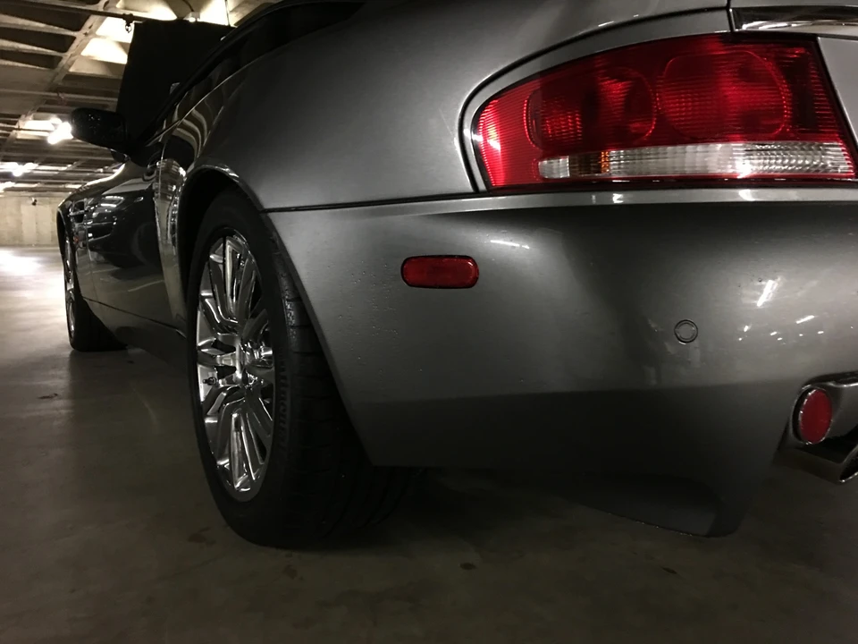 2003 Aston Martin Vanquish 1st Gen - Image 19 of 31