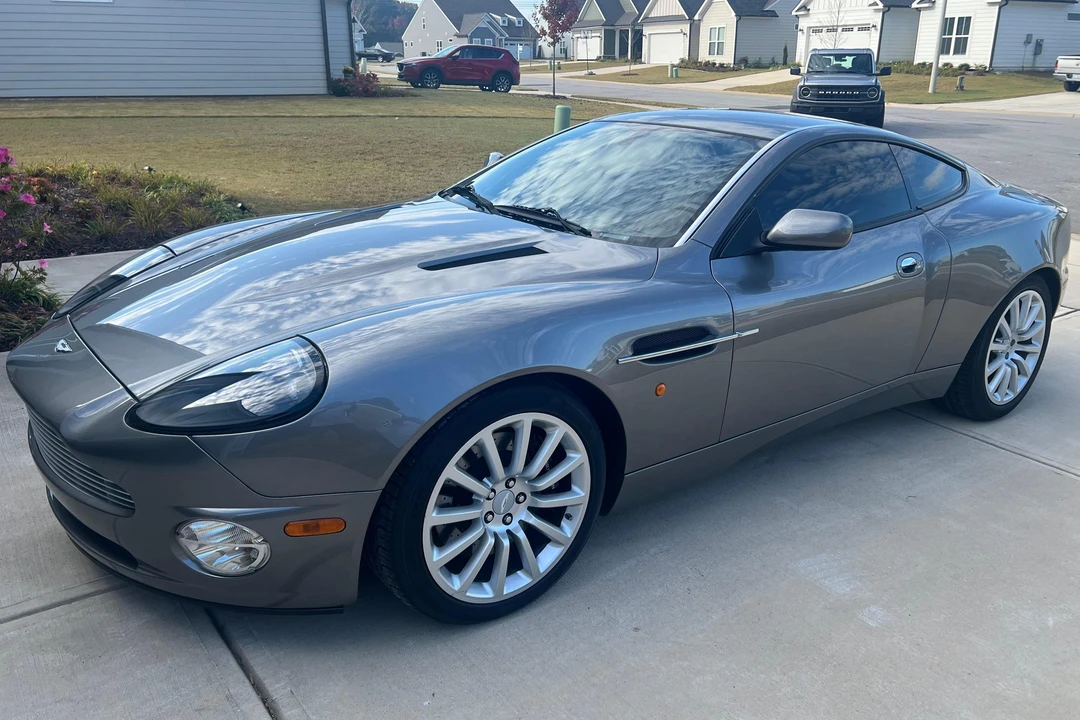 2003 Aston Martin Vanquish 1st Gen - Image 12 of 31