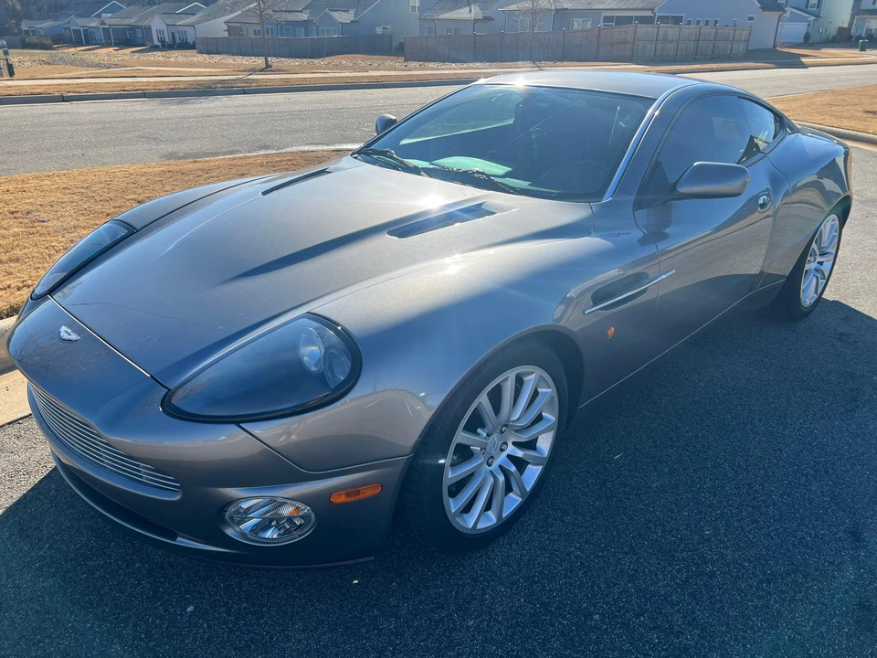 2003 Aston Martin Vanquish 1st Gen - Image 9 of 31