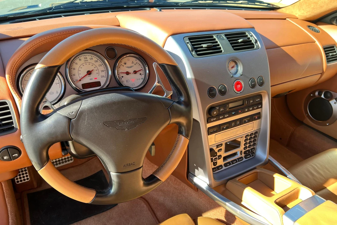 2003 Aston Martin Vanquish 1st Gen - Image 27 of 31