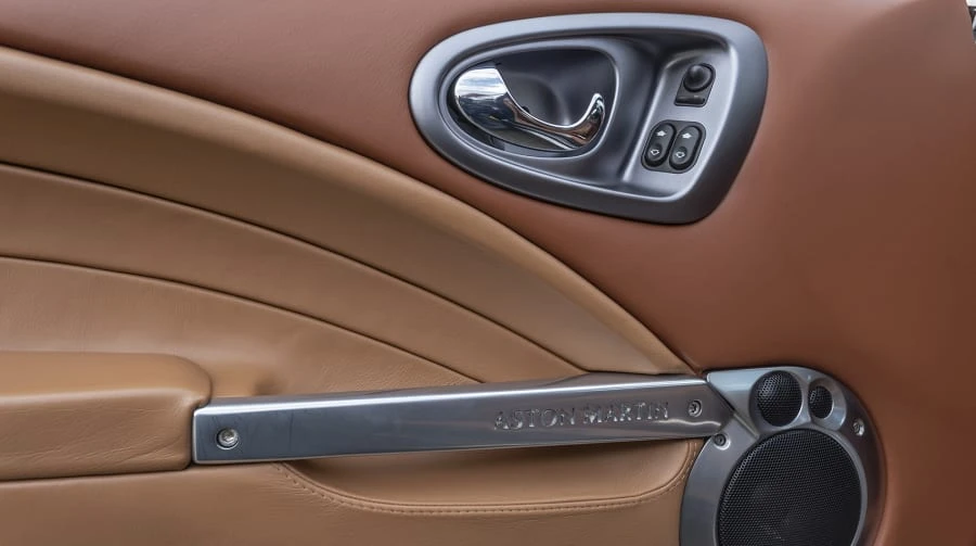 2003 Aston Martin Vanquish 1st Gen - Image 11 of 12