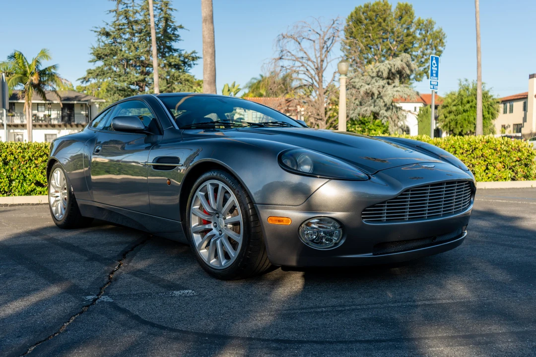 2003 Aston Martin Vanquish 1st Gen - Image 30 of 31