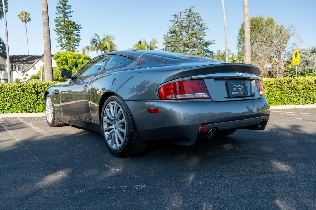 2003 Aston Martin Vanquish 1st Gen - Image 13 of 31