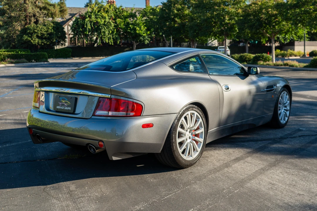 2003 Aston Martin Vanquish 1st Gen - Image 20 of 31