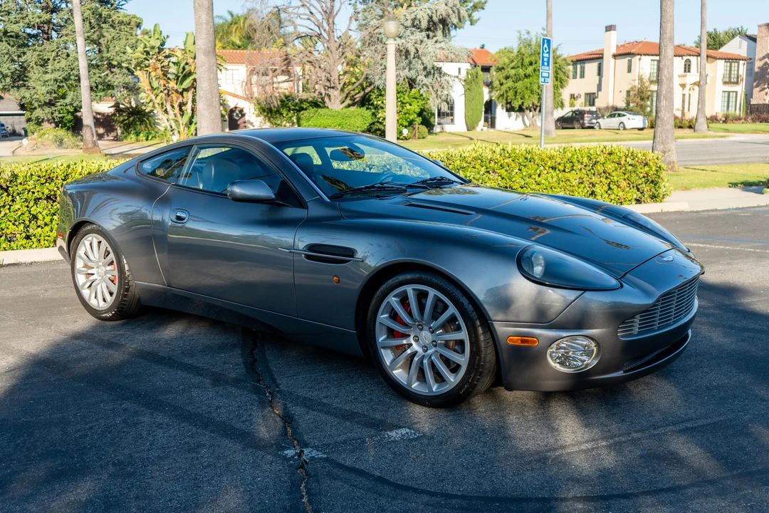 2003 Aston Martin Vanquish 1st Gen - Image 28 of 31