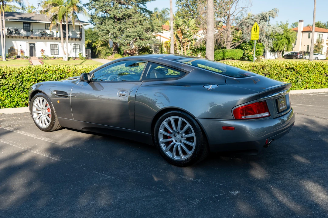 2003 Aston Martin Vanquish 1st Gen - Image 12 of 31