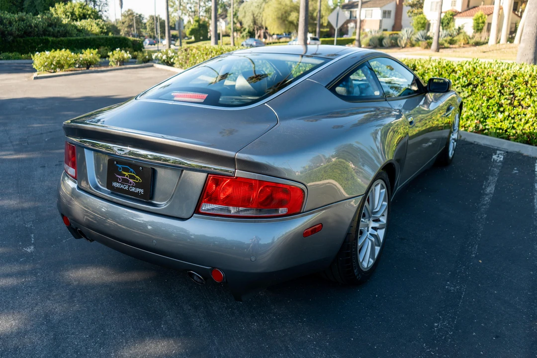 2003 Aston Martin Vanquish 1st Gen - Image 16 of 31