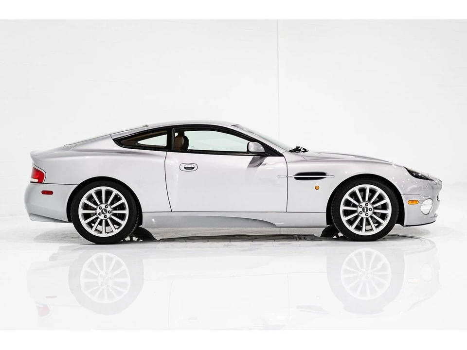 2003 Aston Martin Vanquish 1st Gen - Image 7 of 31