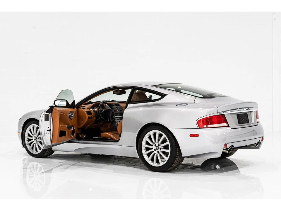 2003 Aston Martin Vanquish 1st Gen - Image 29 of 31