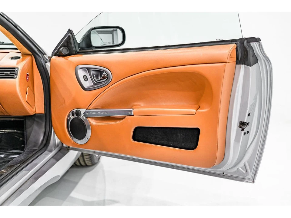 2003 Aston Martin Vanquish 1st Gen - Image 9 of 31