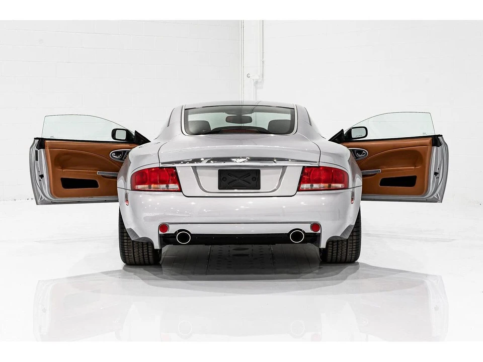 2003 Aston Martin Vanquish 1st Gen - Image 24 of 31