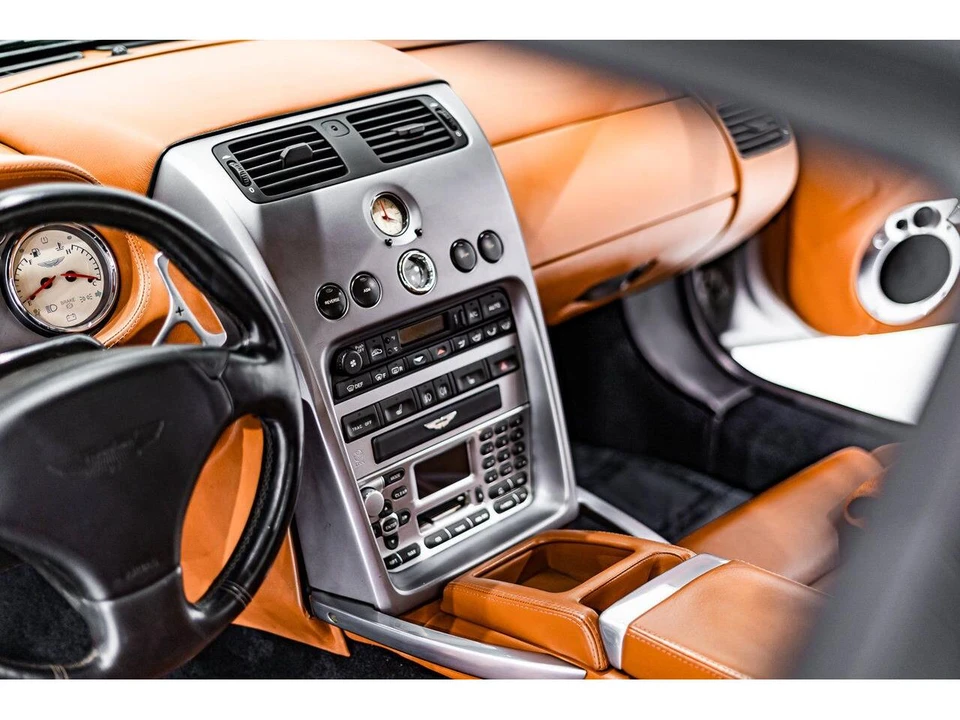 2003 Aston Martin Vanquish 1st Gen - Image 10 of 31