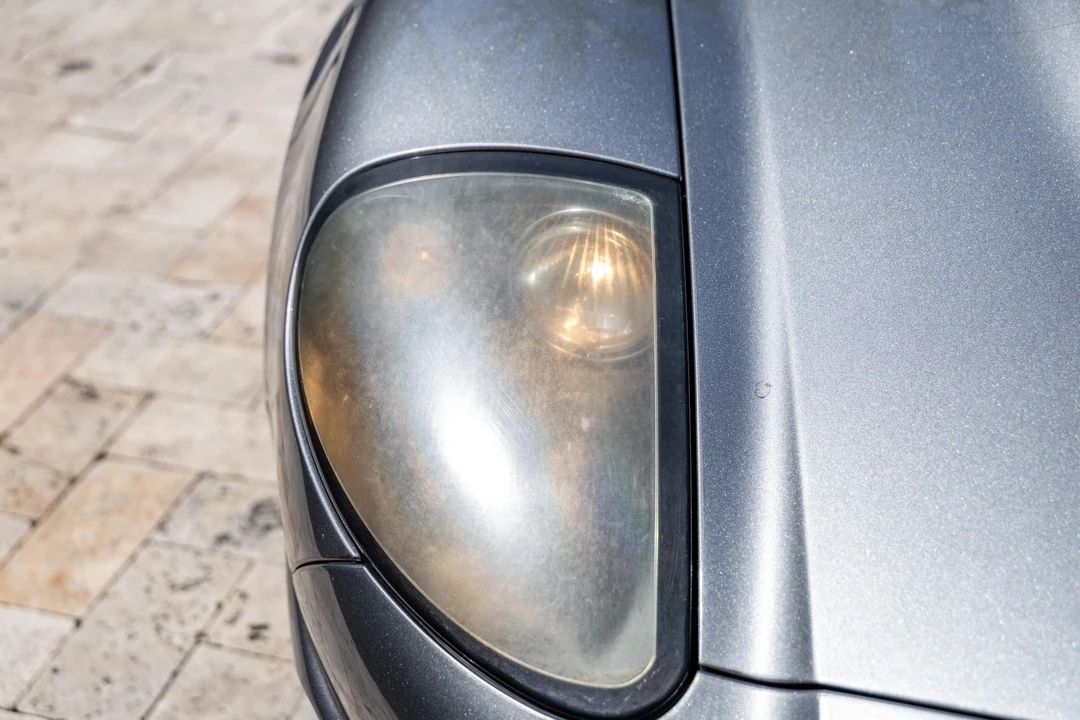 2003 Aston Martin Vanquish 1st Gen - Image 12 of 31