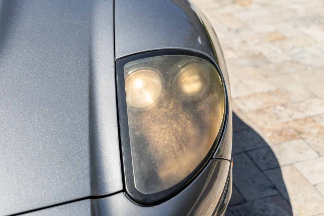 2003 Aston Martin Vanquish 1st Gen - Image 14 of 31