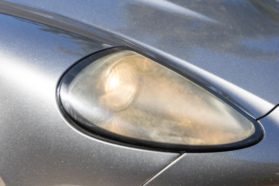 2003 Aston Martin Vanquish 1st Gen - Image 11 of 31