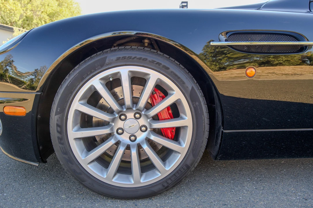 2003 Aston Martin Vanquish 1st Gen - Image 31 of 31