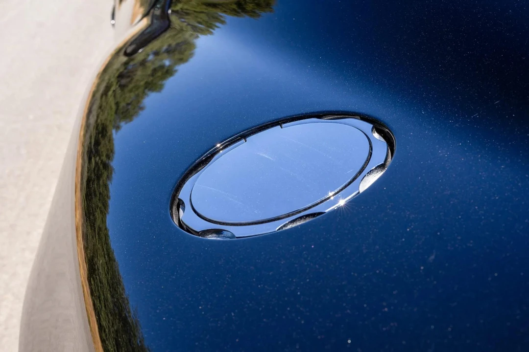 2003 Aston Martin Vanquish 1st Gen - Image 23 of 31