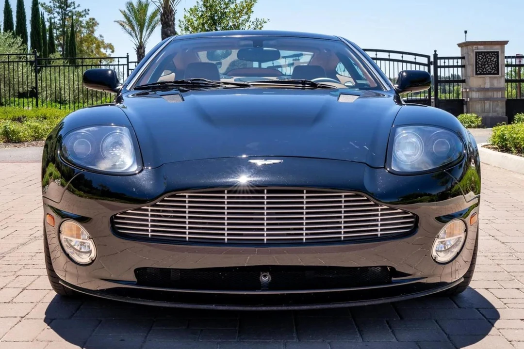 2003 Aston Martin Vanquish 1st Gen - Image 2 of 31