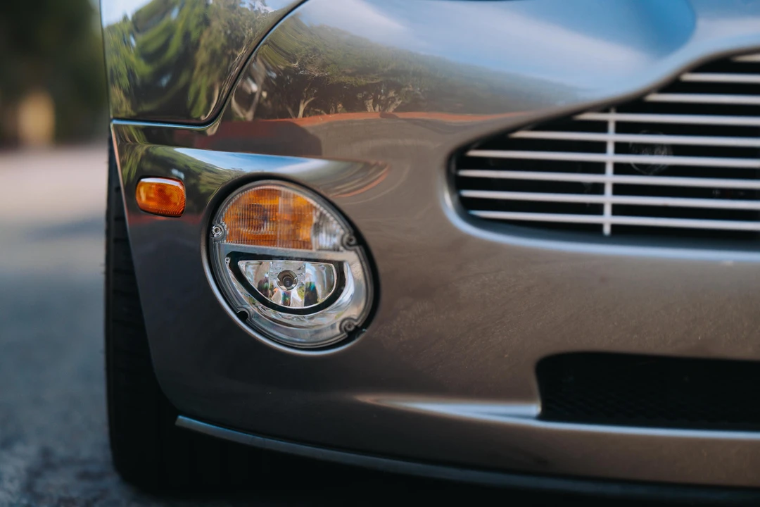 2003 Aston Martin Vanquish 1st Gen - Image 22 of 31