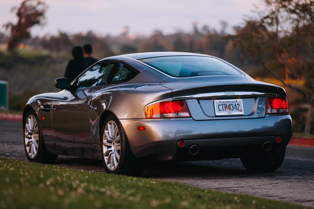 2003 Aston Martin Vanquish 1st Gen - Image 12 of 31