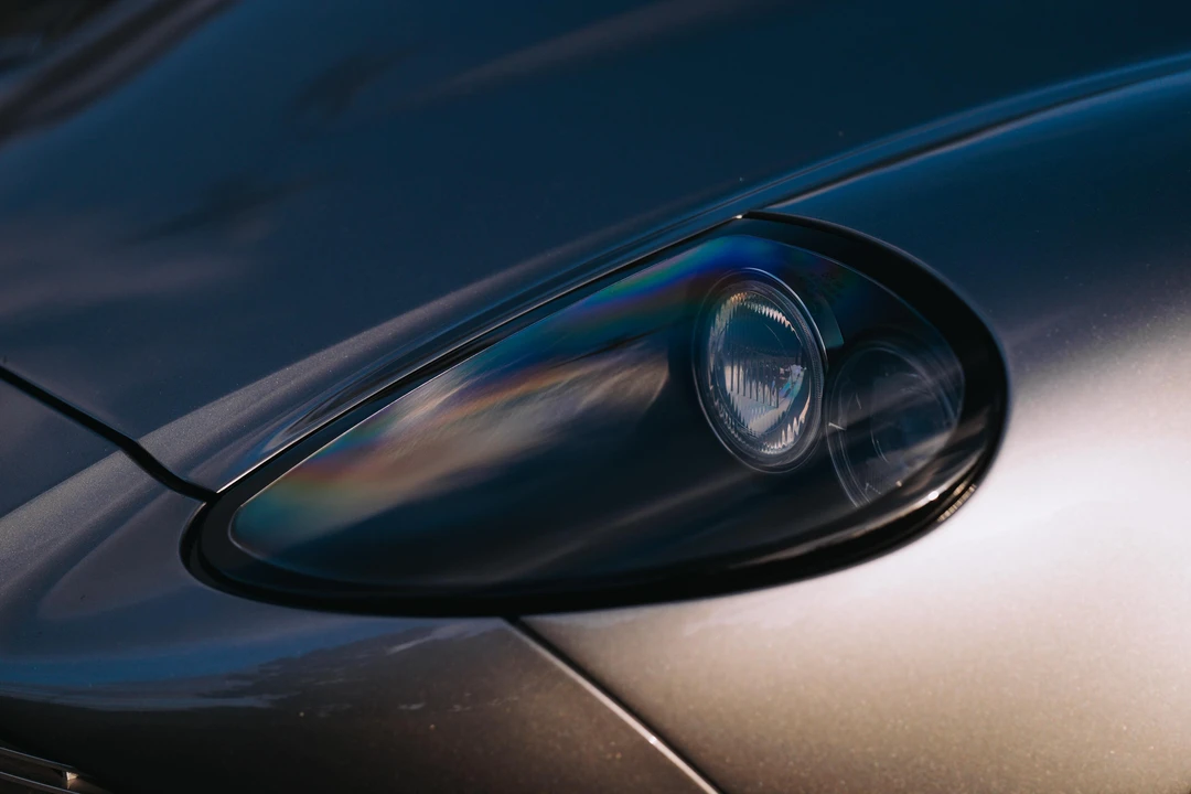 2003 Aston Martin Vanquish 1st Gen - Image 29 of 31
