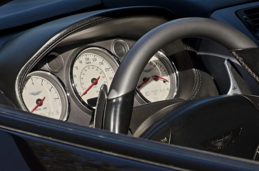 2003 Aston Martin Vanquish 1st Gen - Image 3 of 10