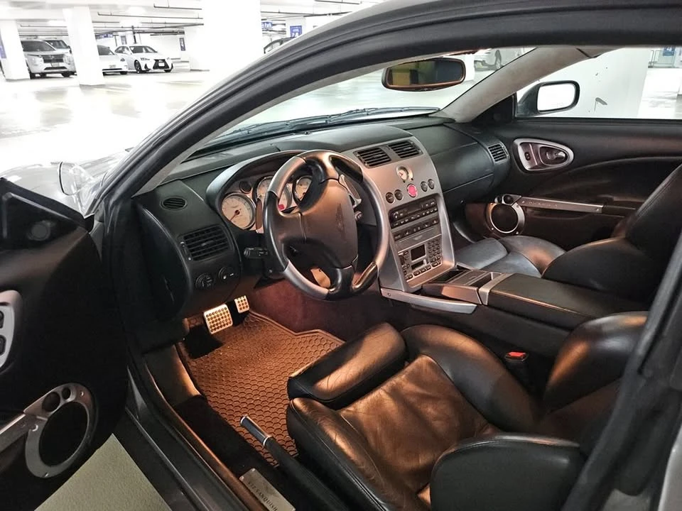 2003 Aston Martin Vanquish 1st Gen - Image 8 of 10