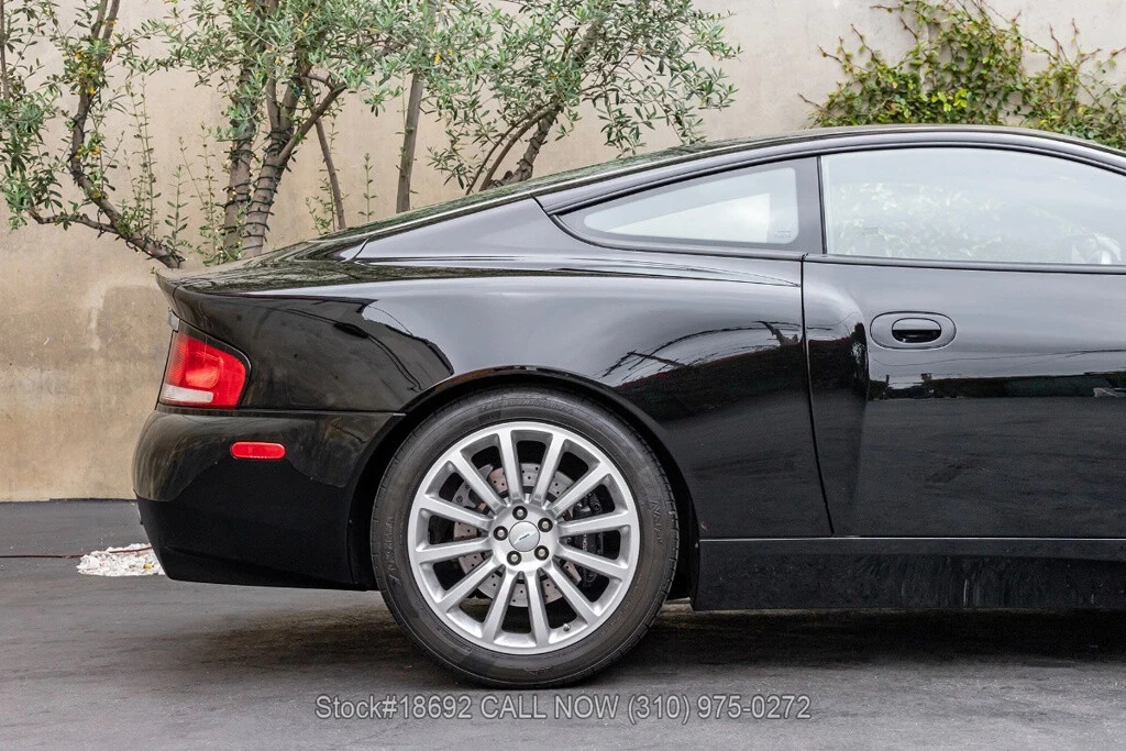 2003 Aston Martin Vanquish 1st Gen - Image 11 of 12