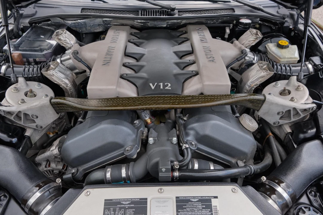 2003 Aston Martin Vanquish 1st Gen - Image 11 of 31