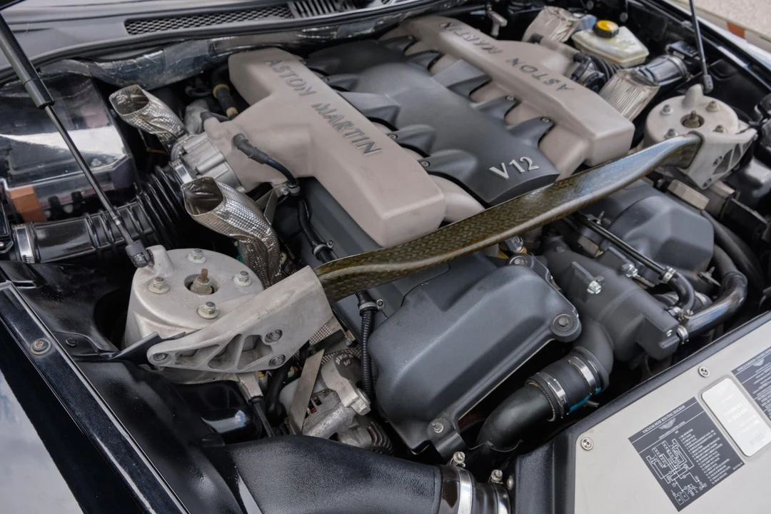 2003 Aston Martin Vanquish 1st Gen - Image 13 of 31