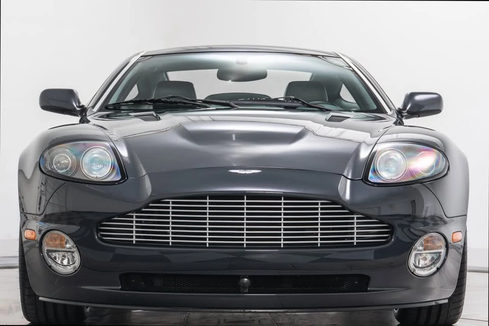 2003 Aston Martin Vanquish 1st Gen - Image 2 of 17