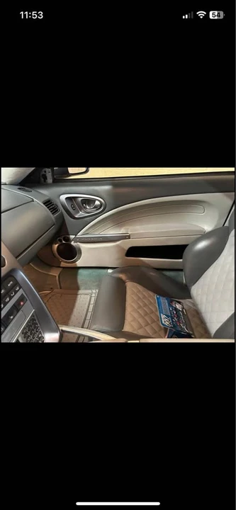 2003 Aston Martin Vanquish 1st Gen - Image 19 of 20