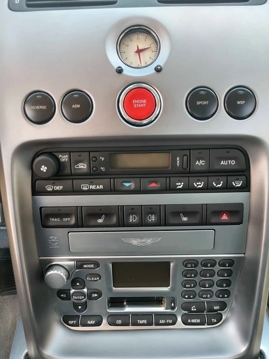 2003 Aston Martin Vanquish 1st Gen - Image 18 of 20