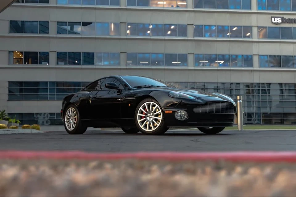 2003 Aston Martin Vanquish 1st Gen - Image 4 of 19