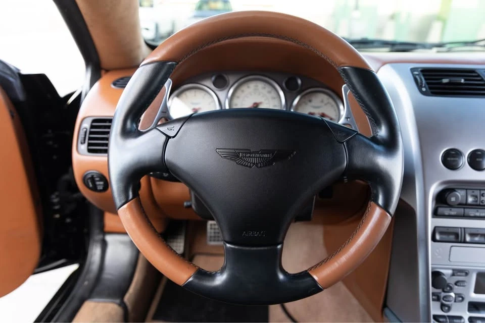 2003 Aston Martin Vanquish 1st Gen - Image 12 of 19