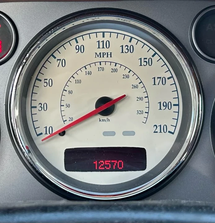 2003 Aston Martin Vanquish 1st Gen - Image 18 of 18