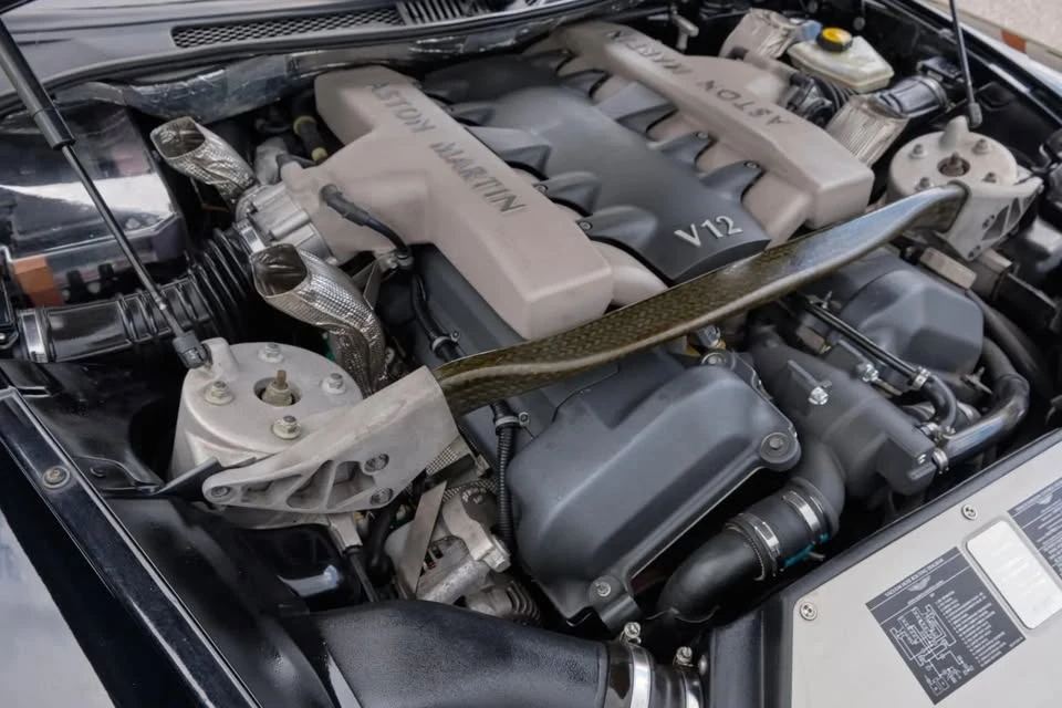 2003 Aston Martin Vanquish 1st Gen - Image 8 of 17