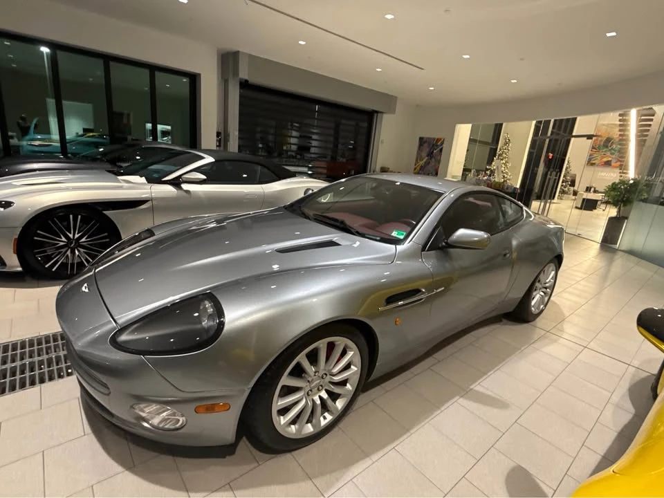 2003 Aston Martin Vanquish 1st Gen - Image 3 of 10
