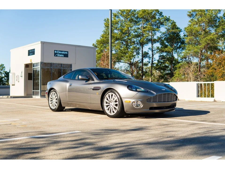 2003 Aston Martin Vanquish 1st Gen - Image 15 of 20